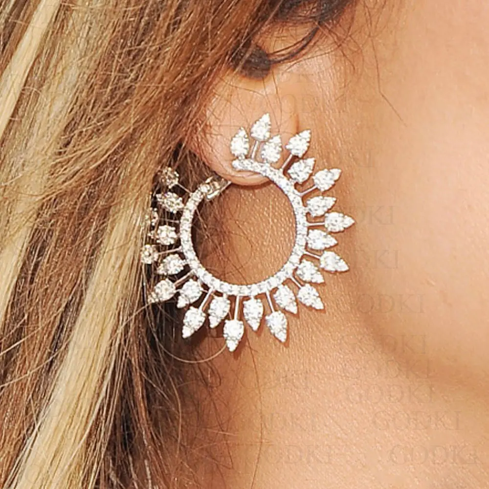 Soramoore Cute Fashion Stud Earrings Professional women Essential jewelry Important occasion Women Wedding Anniversary Jewelry