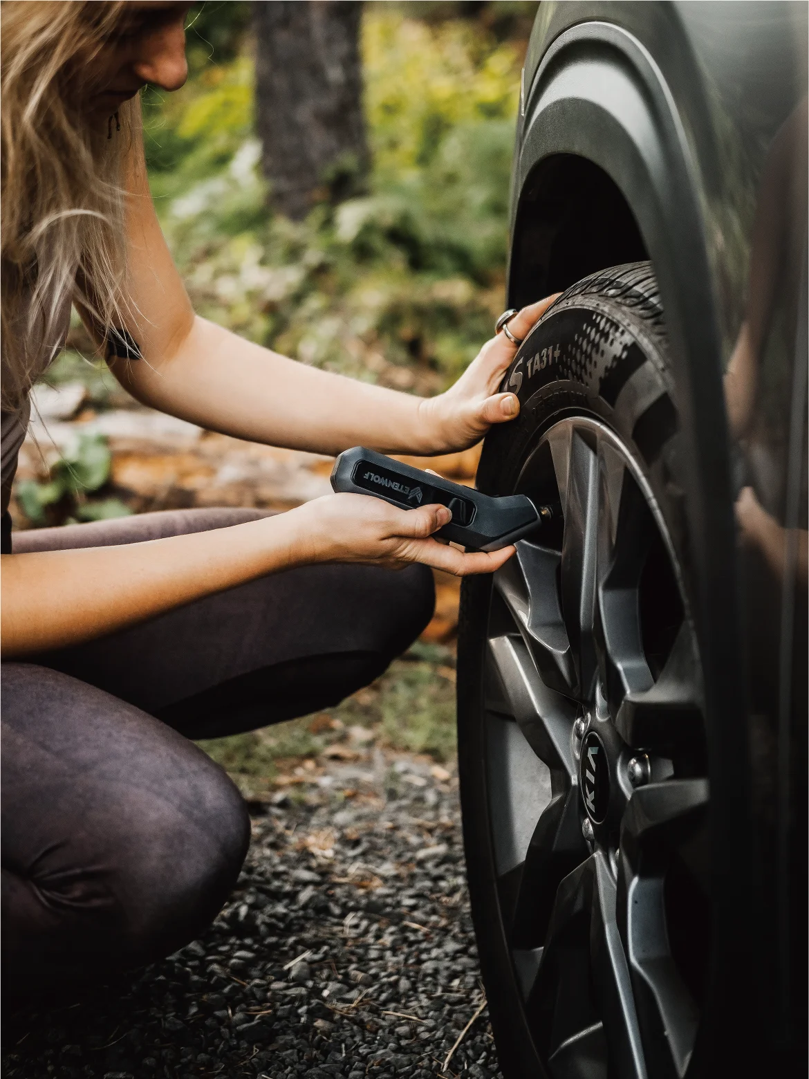 Tire Pressure Gauge ETENWOLF T300 Digital 3-200 PSI Calibrated to ANSI B40.7 Grade 2A Industrial 3A Batteries