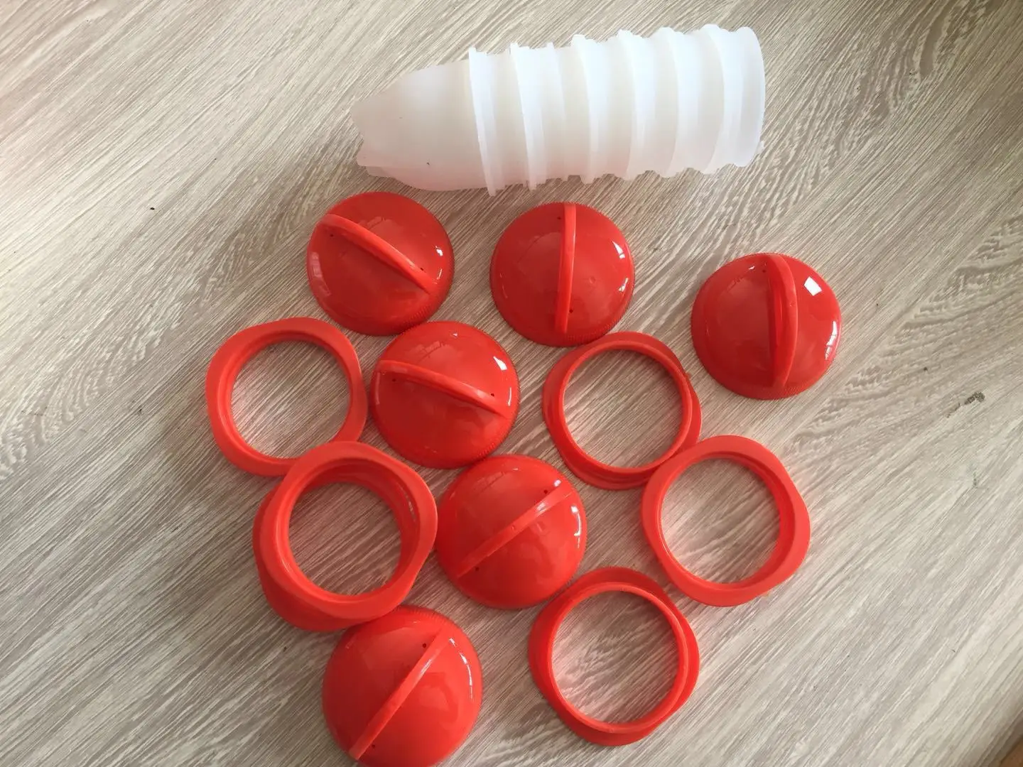 Description Picture 4 of itemSet Egg Poachers Cooker Silicone Non-Stick Egg Boiler Cookers Pack Boiled Eggs Mold Cups Steamer Kitchen Gadgets