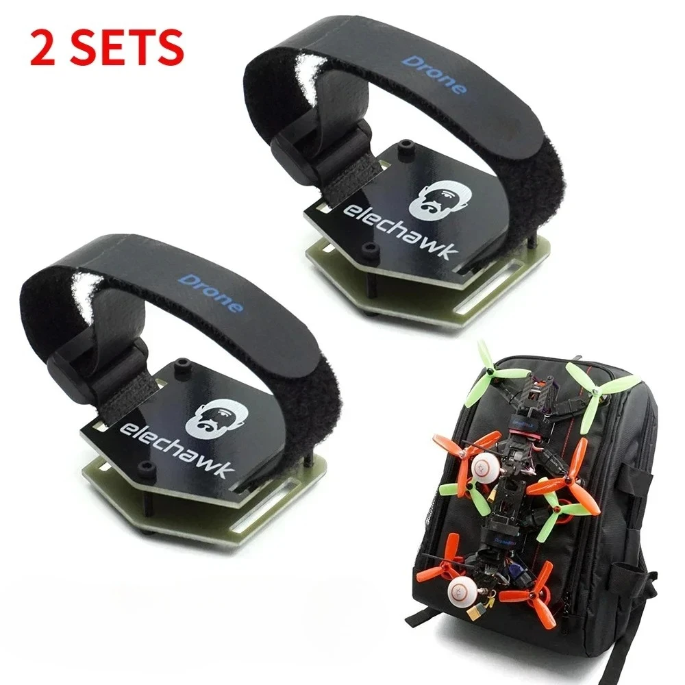 Gros plan sur les crochets de transport robustes des sangles de fixation pour drone.