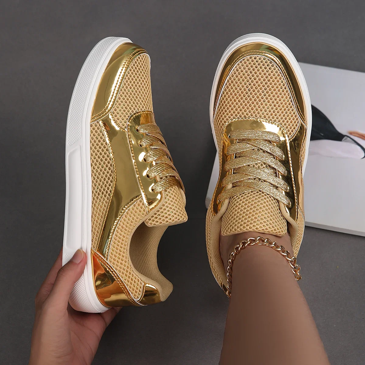 Womens Over Size 36-44 Outdoor Sport Shoes Gold Silver Female Running Sneakers Flat Comfortable Popular Walking Shoes Girls