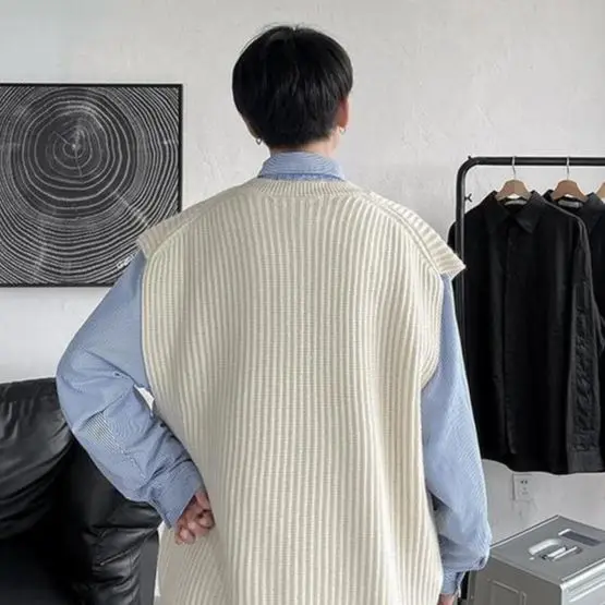 Spring Autumn Winter Fashion Solid Casual Pullover Tess Vest Men Loose Knitted Top Student Preppy Style Sweater Gentle PlusSize