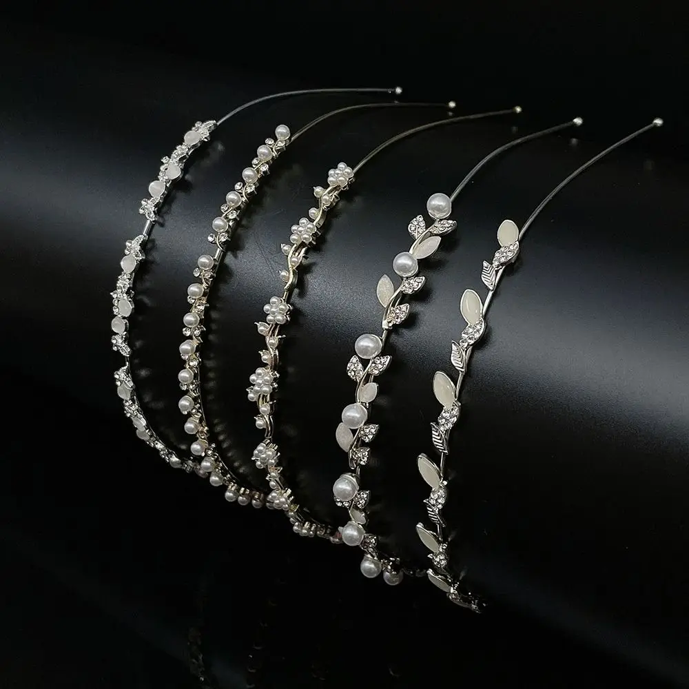 Shining Crystal Rhinestone Hair Hoop Headband Elegant Flower Leaf Hair Comb Women Bridal Pearl Tiara Headwear Hair Accessories luminous rhinestone pearl veil 2023 new white cathedral bridal wedding veil overlay no comb luxury wedding accessories حجاب اسلا