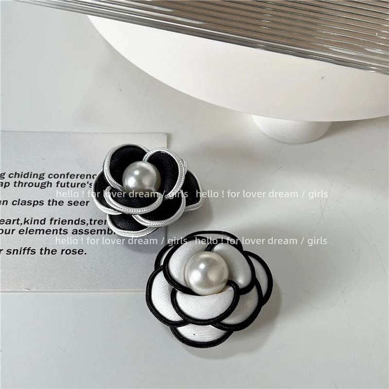 phone holder for desk Korea Retro Pearl Flower Camellia Phone Socket Universal Stand Holder Griptok Support For iPhone Grip Tok Folding Bracket phone holder for car