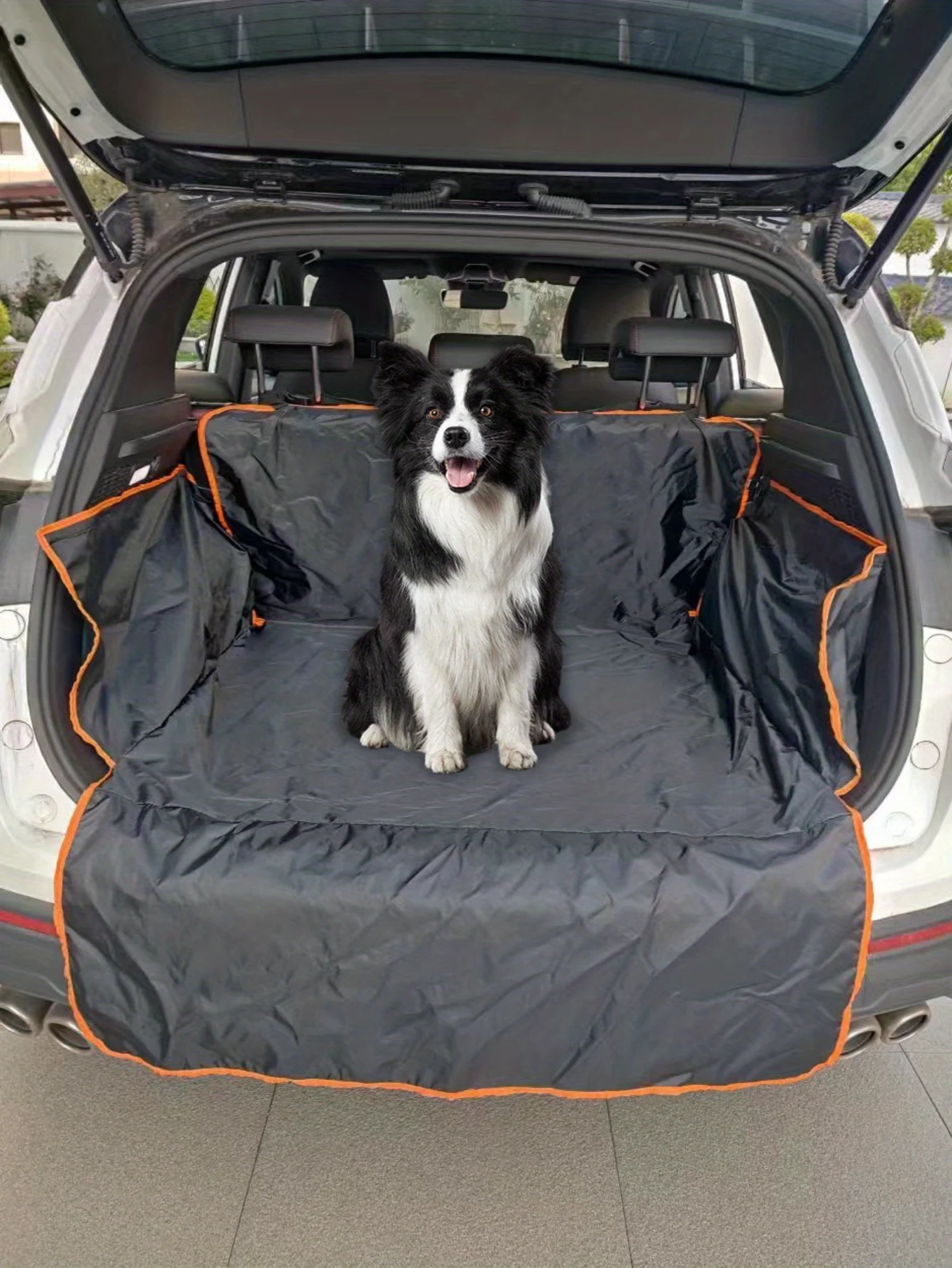 Car trunk mat view 10