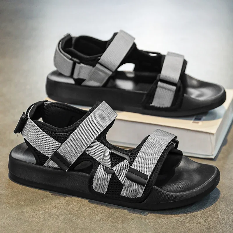 Fashion Leisure Beach Holiday Sandals for Mens Lightweight Shoes Summer Men Sandals New Outdoor Comfortable Casual Sandals