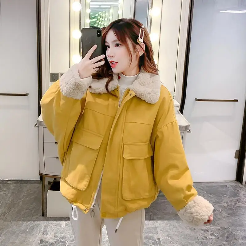 Cashmere Lamb Wool Jacket Women's Winter 2023 New Fashion Korean Version Loose and Versatile Thickened Bread Cotton Coat