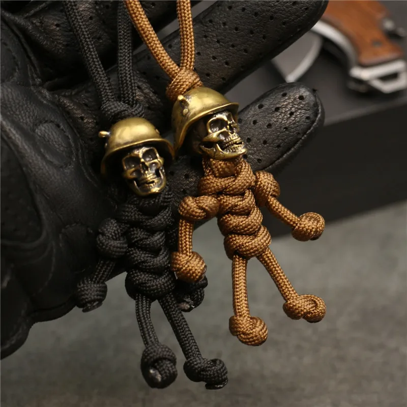  Retro Brass Skull Head Keychain Car Biker Helmet Pendant Keyring Braided Rope Paracord Buddy Bag Hanging Backpack Doll Toy 