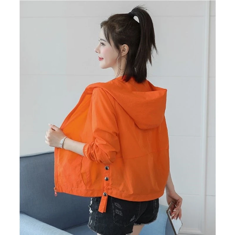 Giacche primaverili da donna stile coreano frangivento 2024 Abbigliamento estivo sottile per la protezione solare Cappotto con cappuccio bianco Giacca con cerniera Femme_voghion.com