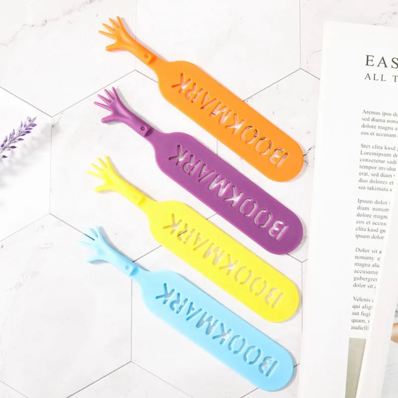 Metal Bookmark Floral Painting Bookmark Magnetic Bookmark Animal Bookmark Wooden Bookmark Bookmarks Stationery Supplies Bookmark Holder Acrylic Bookmark Paper Bookmark Retro Flower Bookmark 1Set/4pcs Note Pad Memo Stationery BOOK MARK Help Me Novelty Bookmark Funny Bookworm Gift Stationery