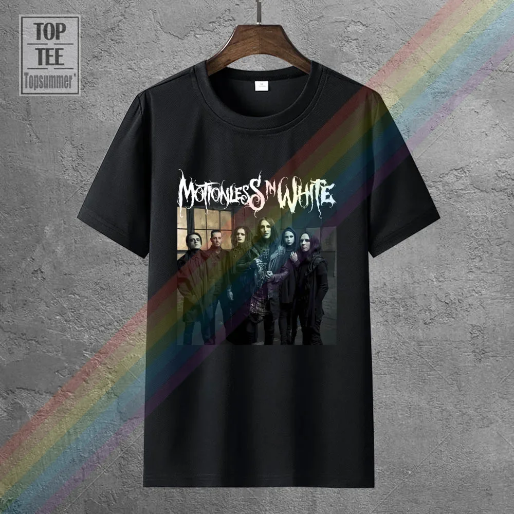 

Новая официальная черная футболка без подвижных окон с белым окошком