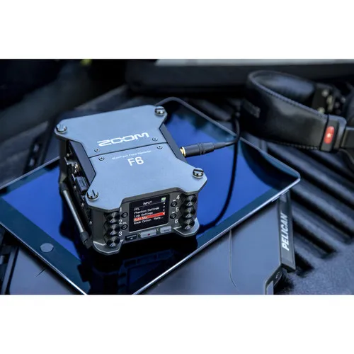 Zoom F6 6入力/14トラックマルチトラックフィールドレコーダー