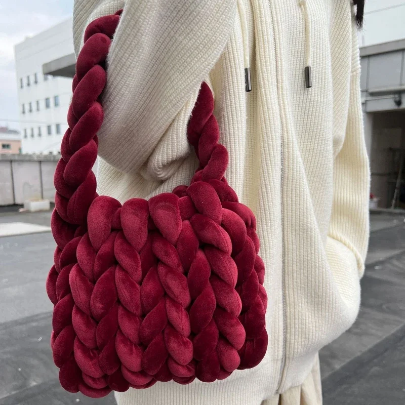 New Velvet Bag DIY Hand Woven Bag Crystal Velvet Core Spun Yarn Woven Bag Hand-held Mailman Velvet Handbag New