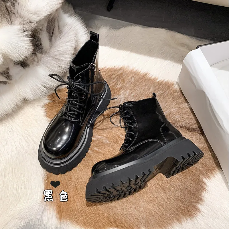 

Женские ботинки-Женская Осенняя обувь с круглым носком на молнии на Плоском Каблуке 2023 Лолита средней высоты из искусственной кожи и прочной ткани с перекрестной шнуровкой из ПВХ