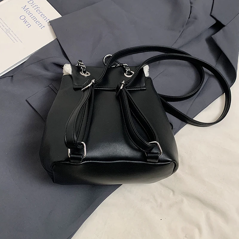 Kleine Doppeltaschen Umhängetaschen für Frauen 2024 Winter Pelz Spleißen Leder Rucksack Mode Anti-Diebstahl Casual Reise Rucksack – Detail 9