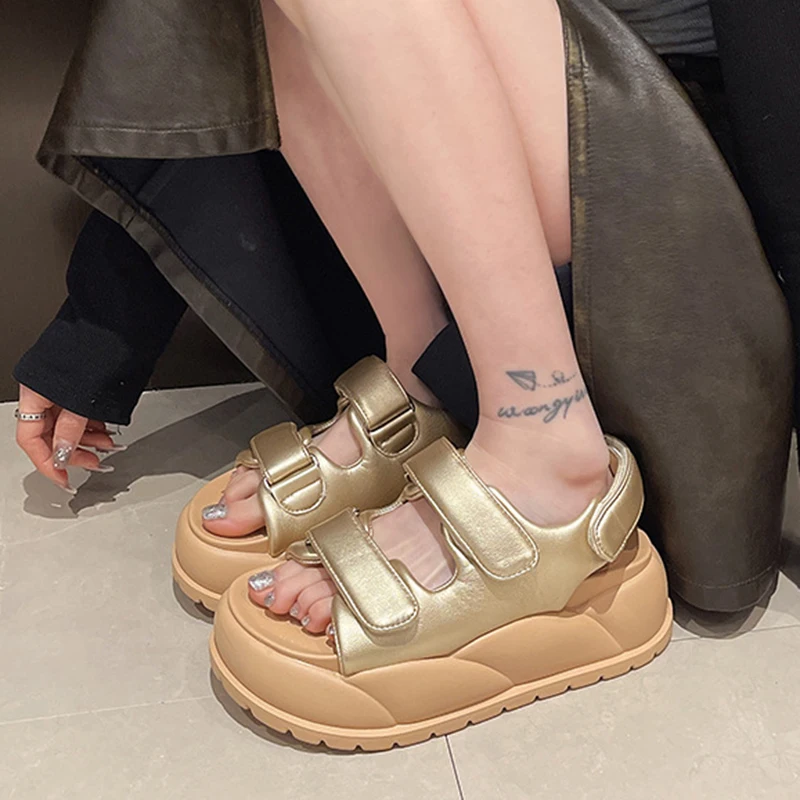 Summer New Fashion Trend Thick Soled Comfortable Sandals Thick Soled Beach Sandals Ladies Comfortable Leisure Shoes Size 35-40