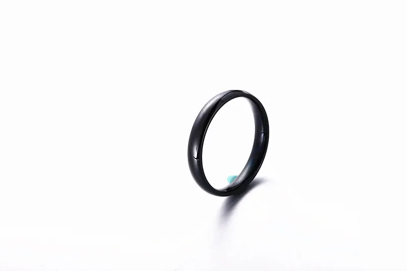Hypoallergenic Titanium Ring Smooth Design For Men And Women_voghion.com