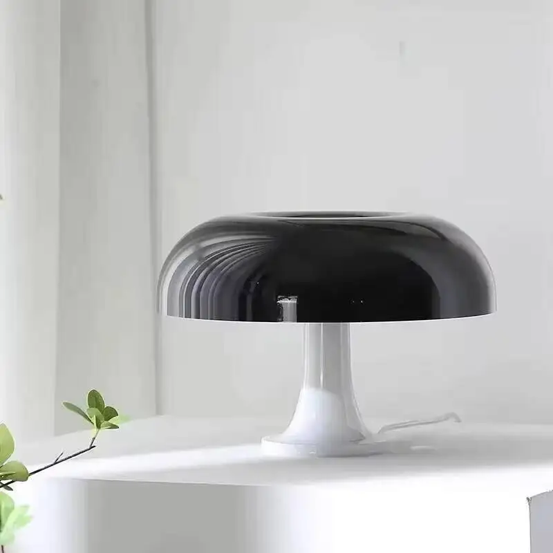 호텔 침실 침대 옆 거실 장식 조명을 위한 새로운 LED 버섯 테이블 램프 현대 미니멀리스트 창의적 책상 조명