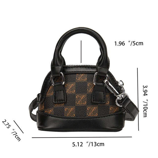 고급스러운 숄더백: 세련된 패턴과 실용성의 완벽한 조화