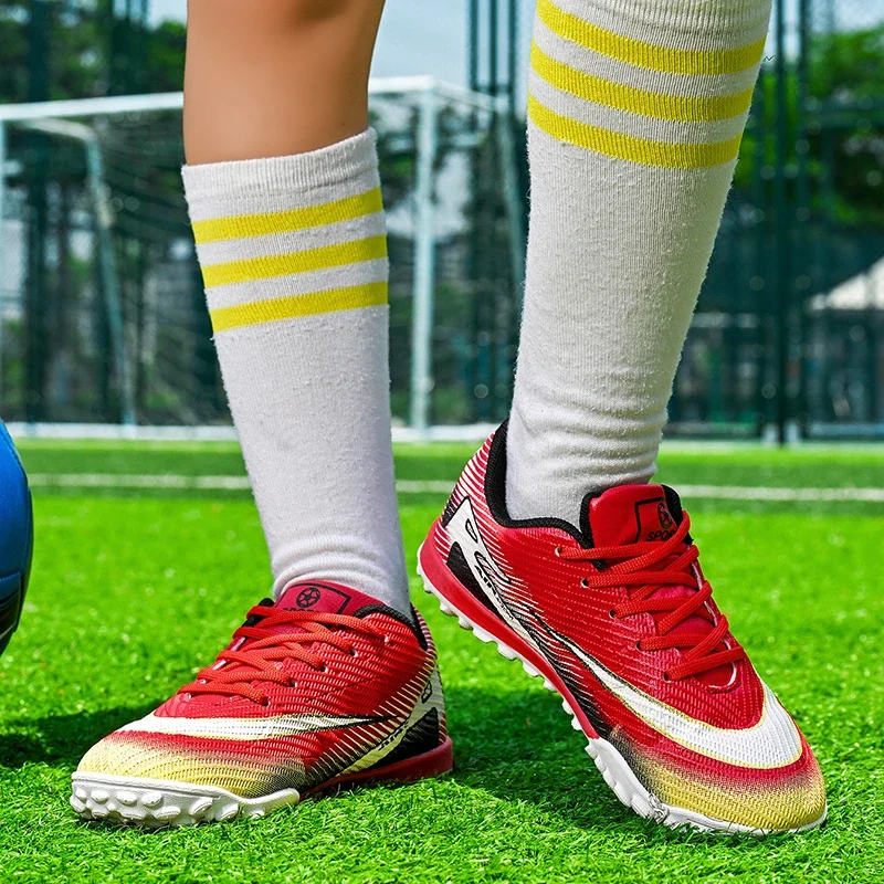 Men's Professional Soccer Shoes – Durable, Comfortable Football Boots for Match Play