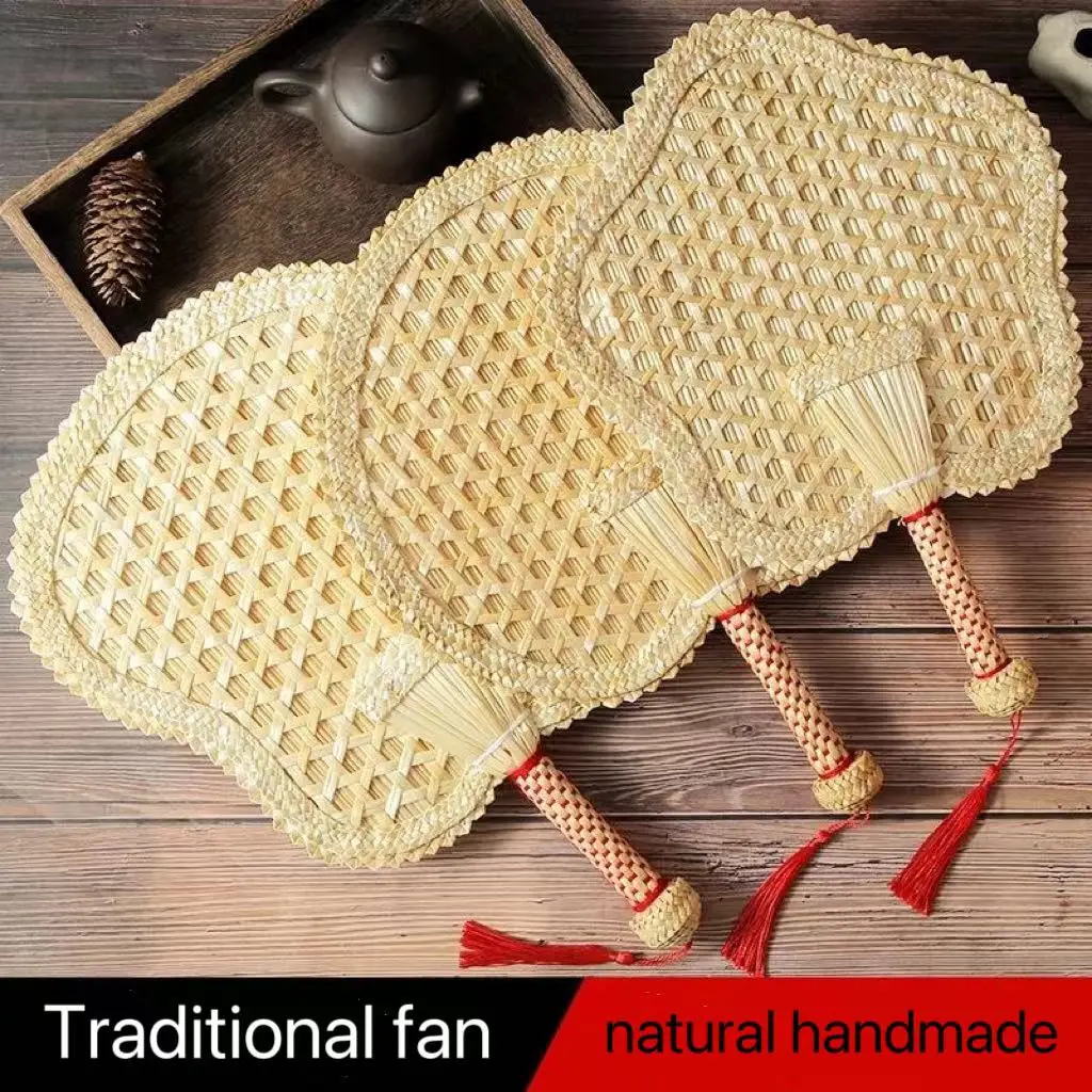 

Ancient Pufan Handmade Woven Hand Fan Summer Hand Cranked Large Fan Natural Cattail Grass Brown Leaf Fan Creative Gifts Summer
