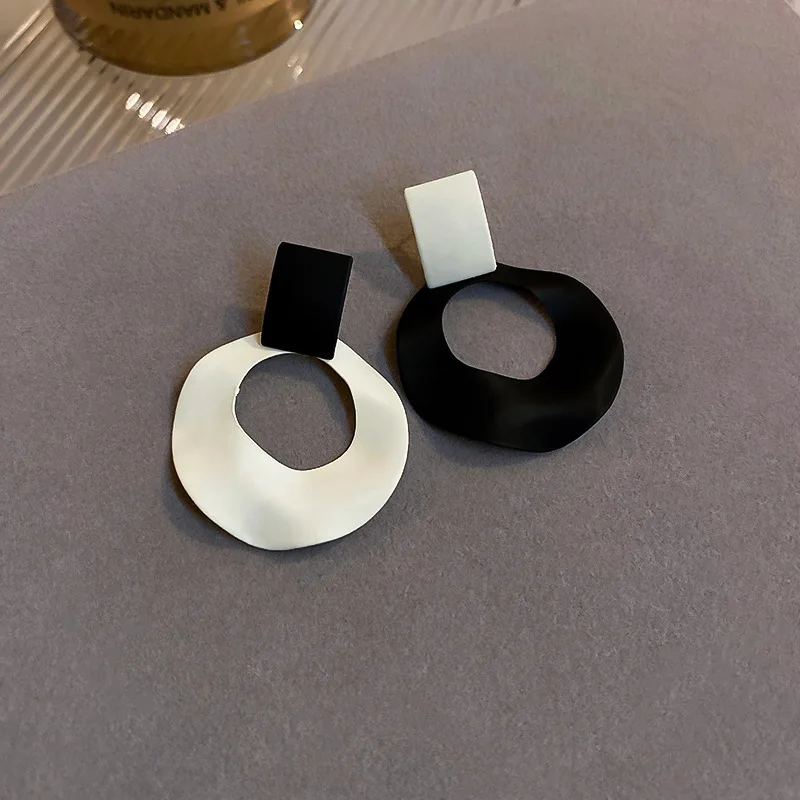 Asymmetric Hollow Round Earrings Black White Contrasting Colors Circle Drop Earrings Women Simple Geometry Statement Jewelry dangle earrings drop earrings