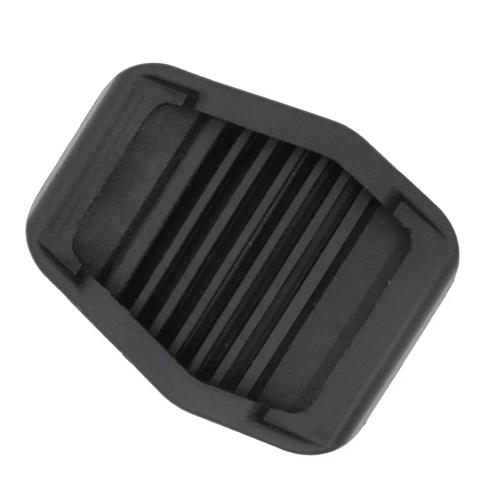 2pcs Car Brake Clutch Pedal Pad For Ford MK2 2005-2011 For Focus III 2011-2014 C-Max 2003-2009 Kuga 2008-2014 car pedals