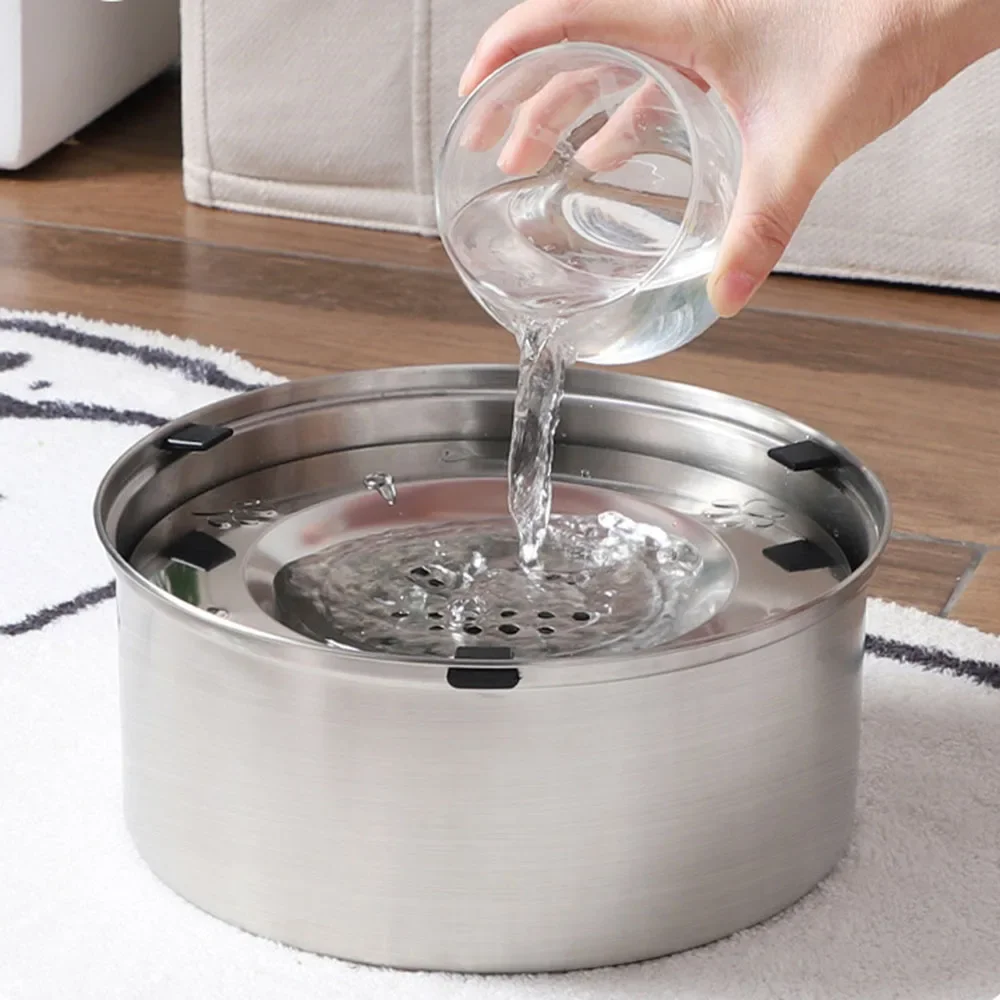 Description Picture 4 of itemStainless Steel Dog Bowl, Drinking Basin, Large Capacity Food Basin, Suspended Bowl Cover Design, Pet Supplies