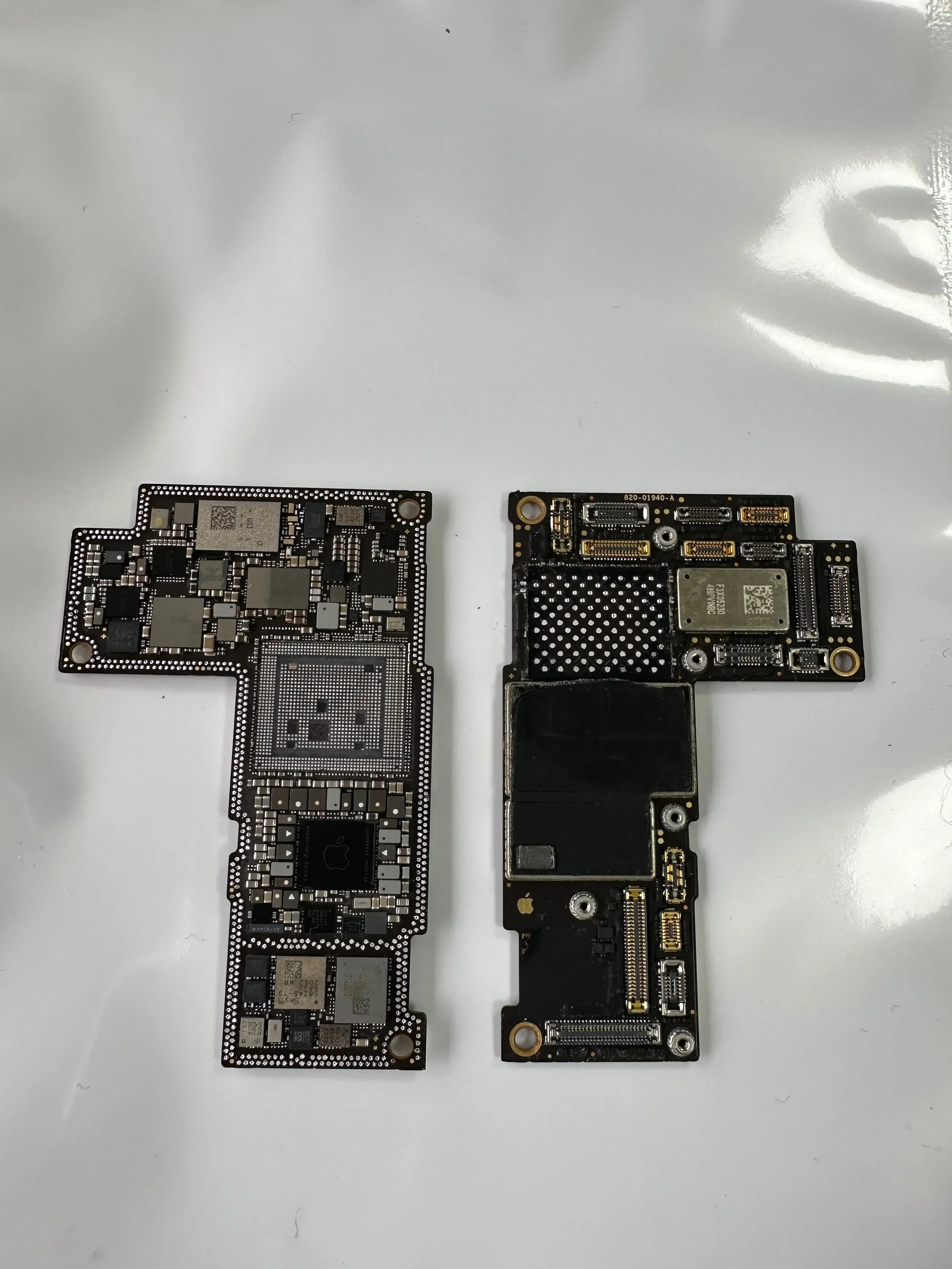マザーボード iPhone22 61csOTBTxkL._UF1000,1000_QL80_.jpg