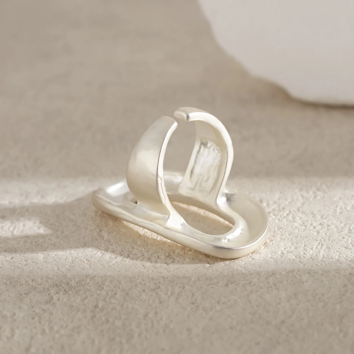 Exaggerated Big Hollow Out Geometric Oval Rings for Women Creative Adjustable Finger Matte Rings Fashion Statement Jewelry Girls