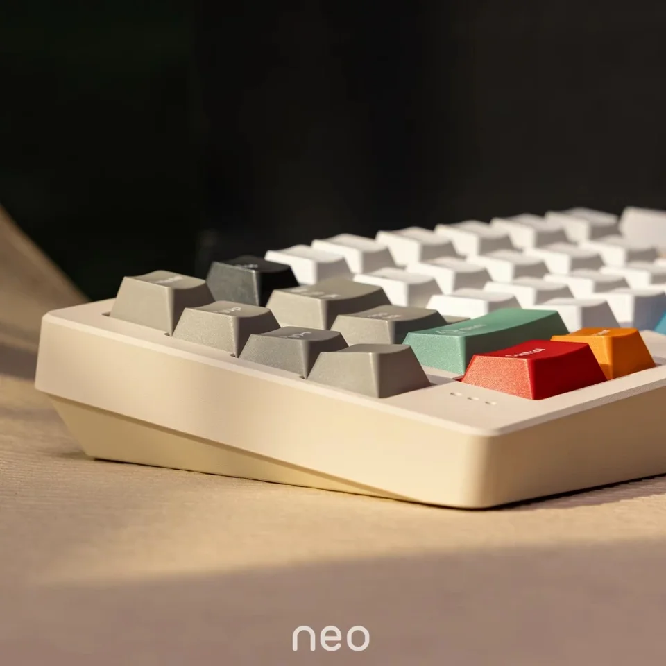 NEO エルゴアリスメカニカルキーボードアルミキットワイヤレス
