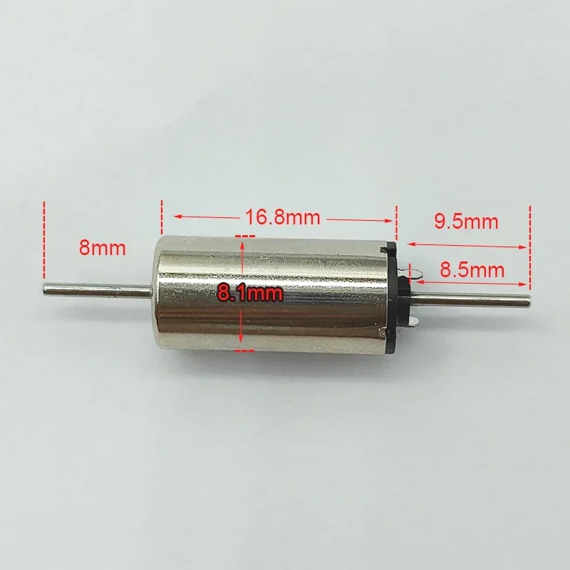 Moteur Brushless FPV Micro 13500/18000 RPM installé sur un drone FPV avec hélices