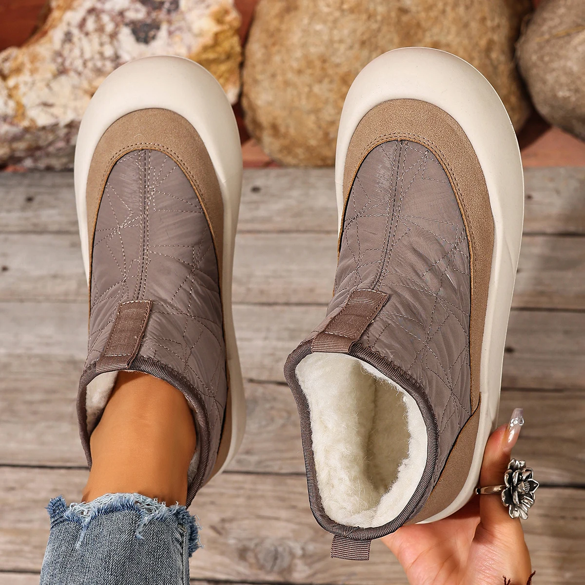 Down Cloth Non-slip Thick Bottom Snow Boots Women Winter fleece-lined Casual Soft Bottom Cotton Shoes