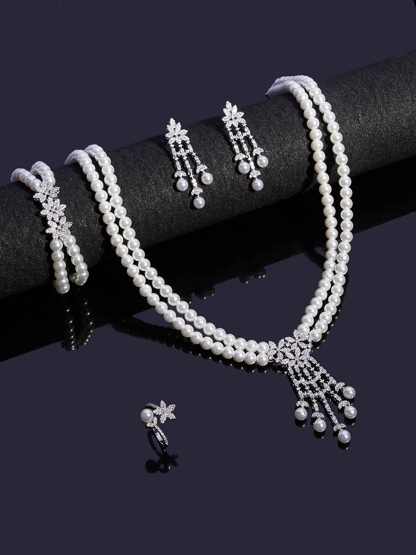 

Trendy Pearl Tassel Necklace 4PCS Jewelry Set For Women Wedding Party Full Zircon Dubai Bridal Jewelry Set Gift