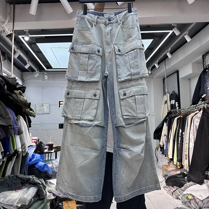 

Джинсы с несколькими карманами