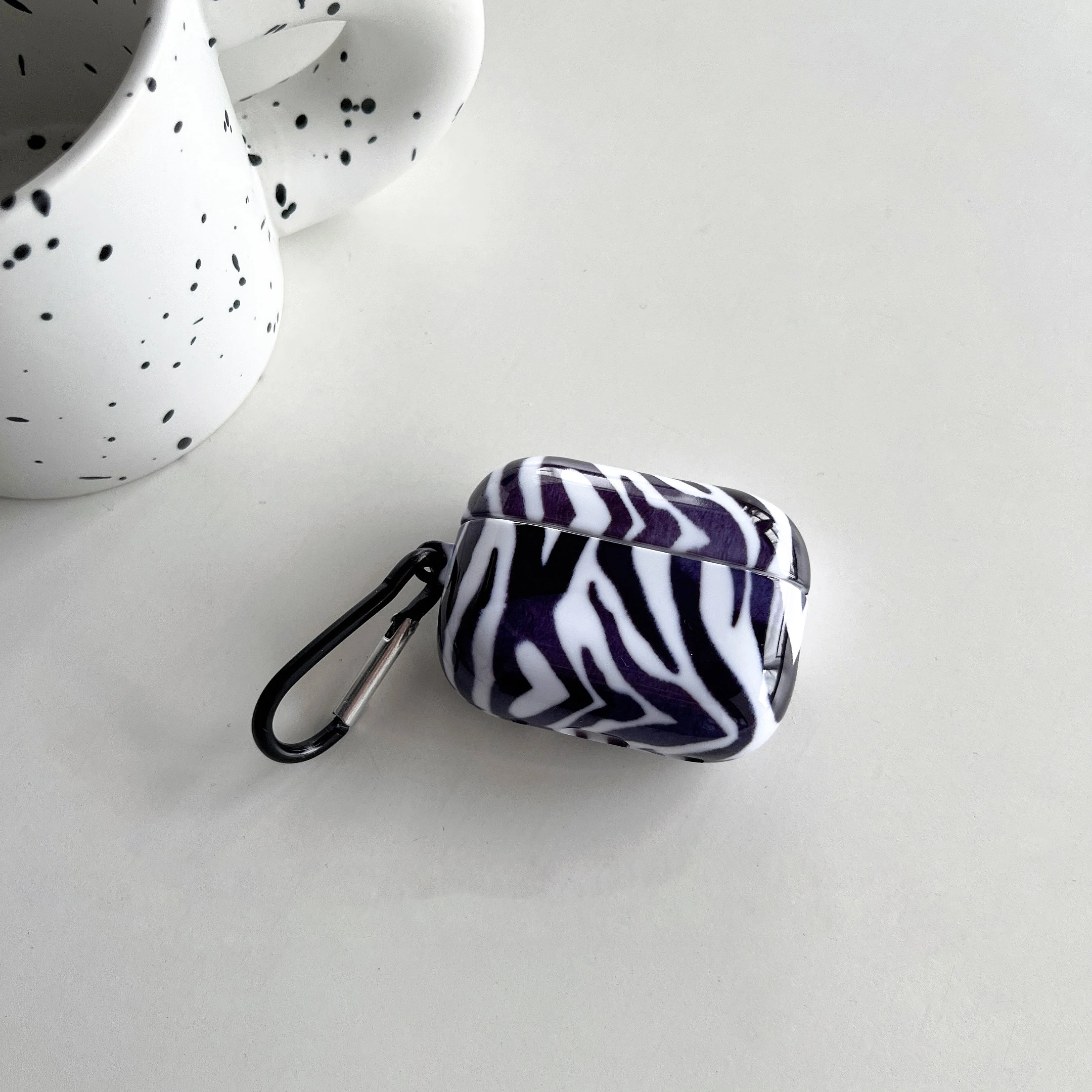 Simple Zebra Pattern AirPods Case