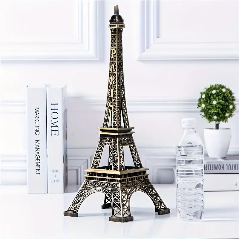 Paris Effiel Tower Figures Statues Building Model Fashion Romantic Retro Bronze Sculpture Home Desktop Metal Decorative Ornament