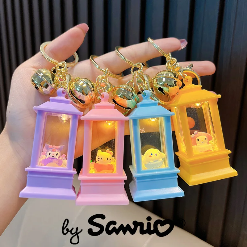 

Sanrio Hello Kitty Cinnamoroll Pachacco Keychain Cartoon Creative Night Light Glowing Couple Car Key Bag Pendant Gift Wholesale