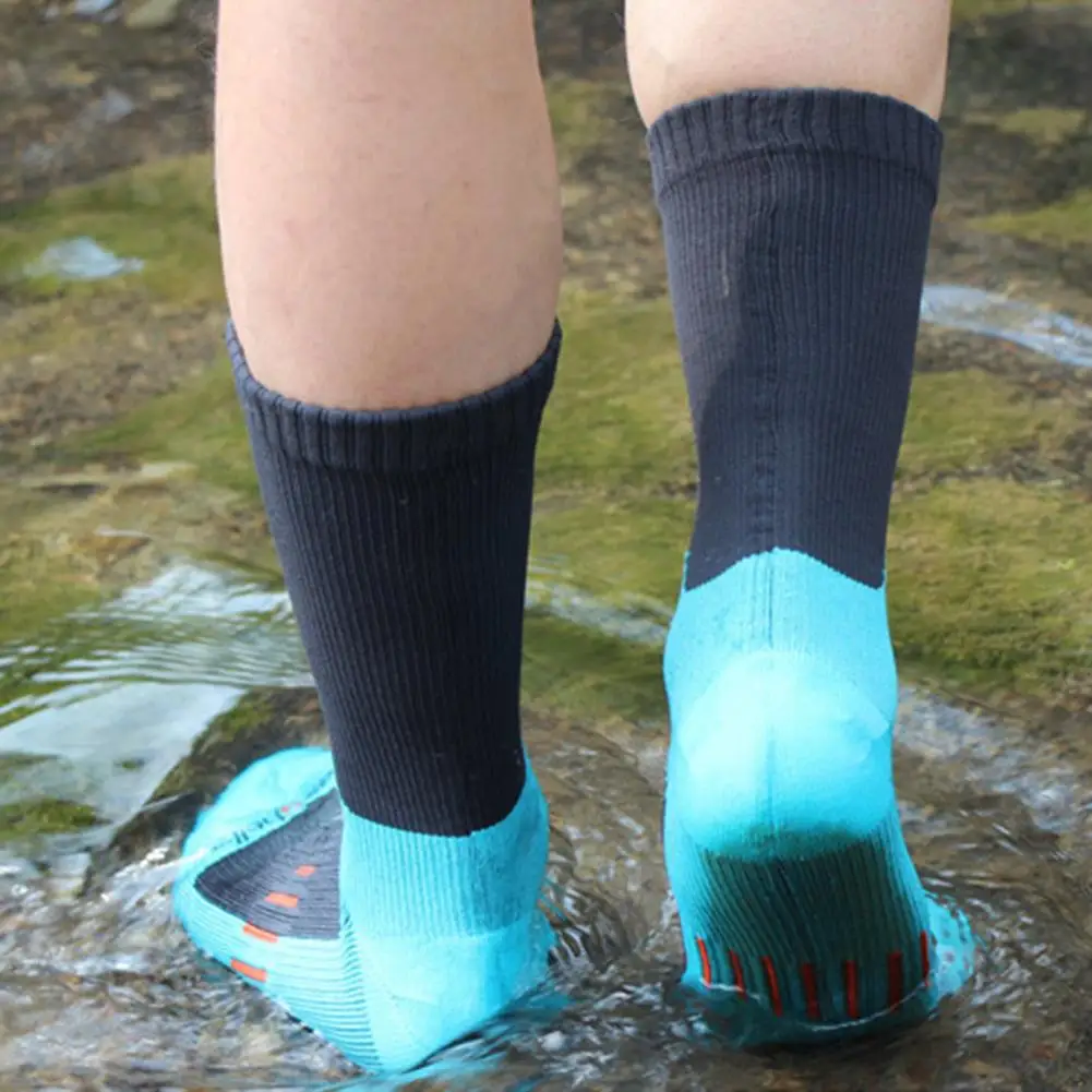 1 Pair Waterproof Socks Breathable Winter Skiing Sock Mid-Tube Hiking Socks Foot Protection Winter Wading Riding Skiing