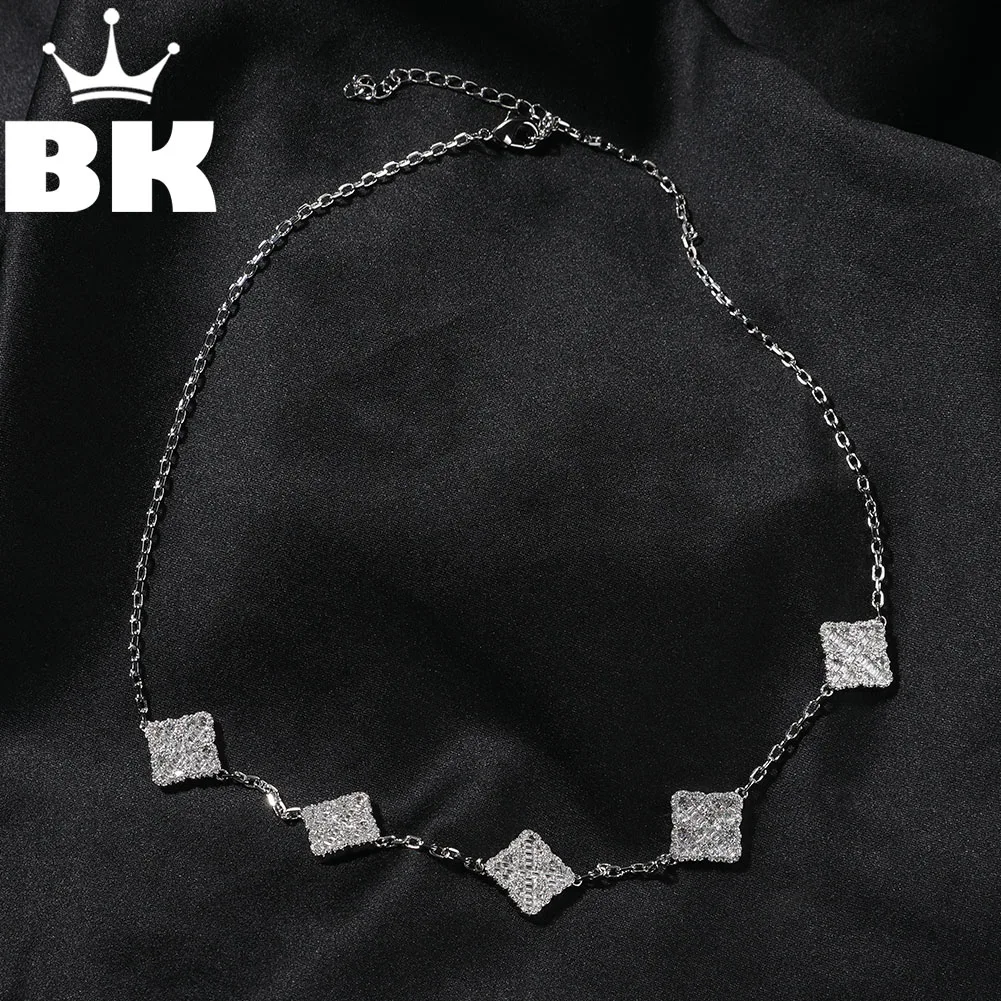 

Цепочка с кулоном в виде четырехлистного клевера, с фианитом