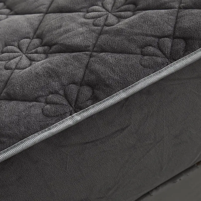 Description Picture 5 of itemThick Quilted Plush Double Bed Fitted Sheet Couple Mattress Cover Winter Warm Elastic Velvet Bed Linen Bedspread 150 160x200