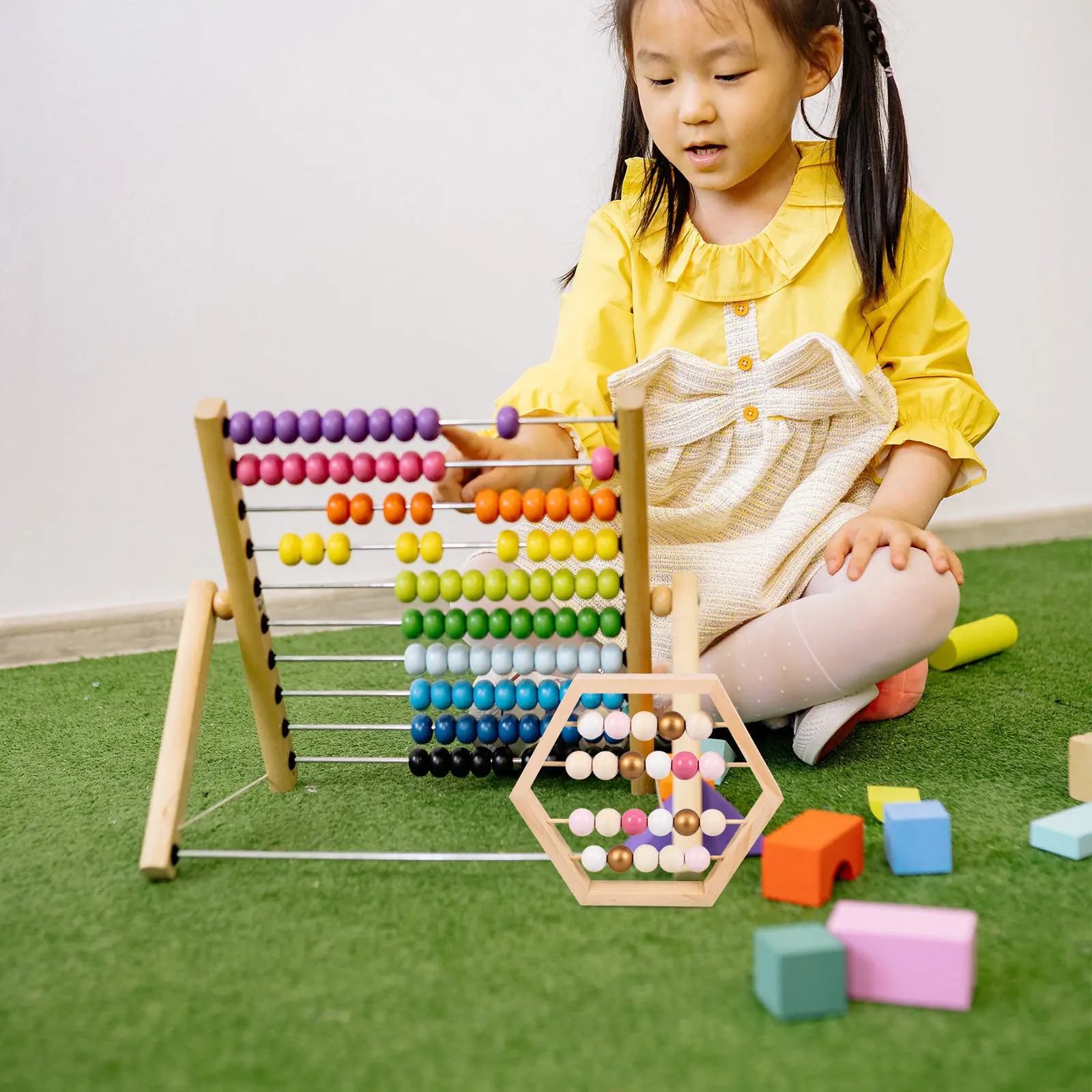 1Pcs 북유럽 스타일 육각형 어린이를위한 천연 나무 주판 손 눈 조정 논리적 사고 창의력 개발 
