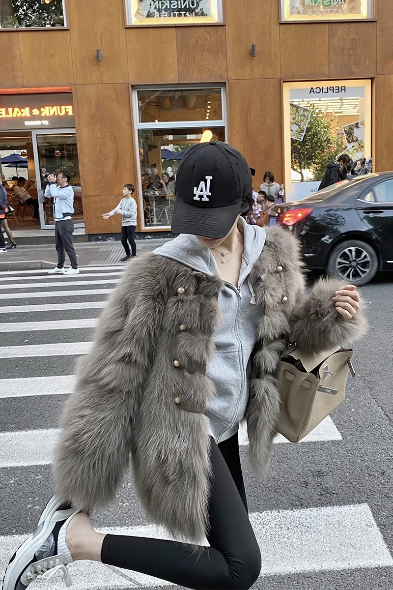Winter Warm Women Faux Fur Coat Korean Fashion Lady Soft Light Weight Long Sleeves Double Breast Modern Girls Fur Coat