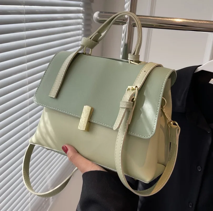 Popular Women's 2024 New All-Match Summer Shoulder Messenger Textured Portable Small Square Bag