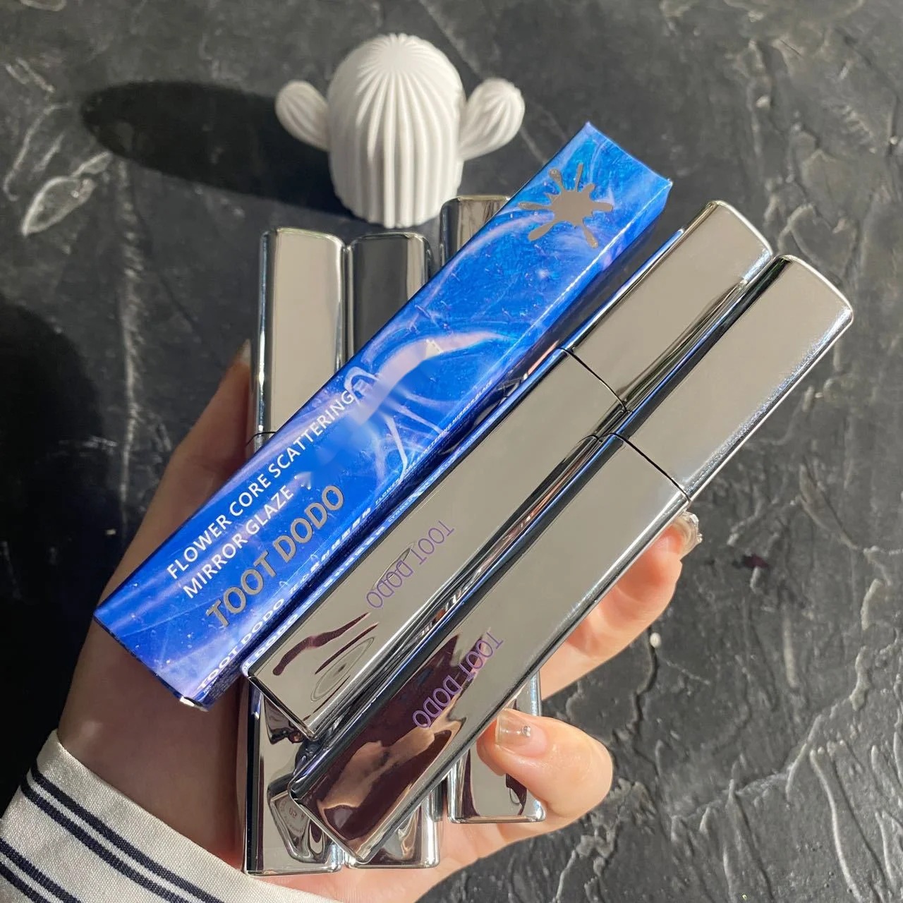 Çiçek Saçılımı Küçük Gümüş Tüp Ayna Dudak Parlatıcısı Nemlendirici Ve Suya Dayanıklı Su Parlatıcısı Kadınlar İçin Dudak Parlatıcısı_voghion.com