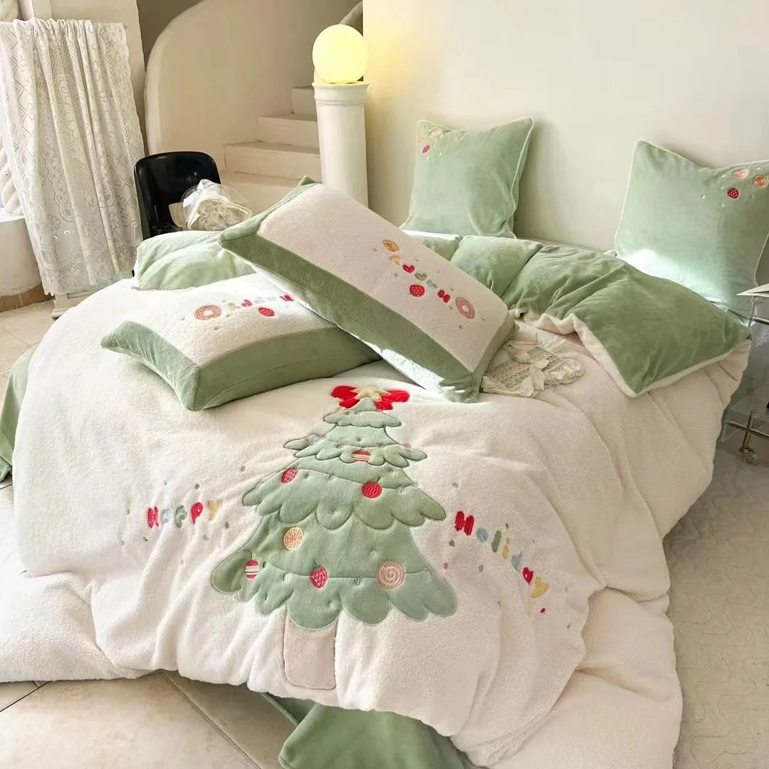 

High Quality Christmas Tree Bedding Set - 4-Piece Bedding Set Including Duvet Cover and Pillowcases