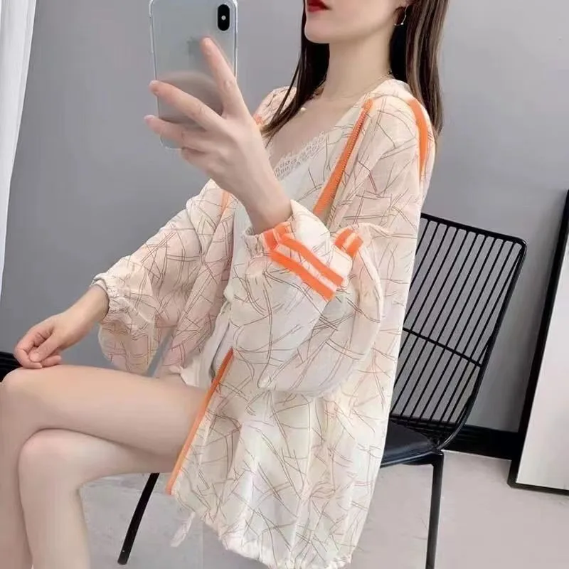 Sunscreen Clothing Female Summer New Korea Loose Fitting Hooded Long Sleeved Cardigan Chiffon Coat Fashionable Color Blocking