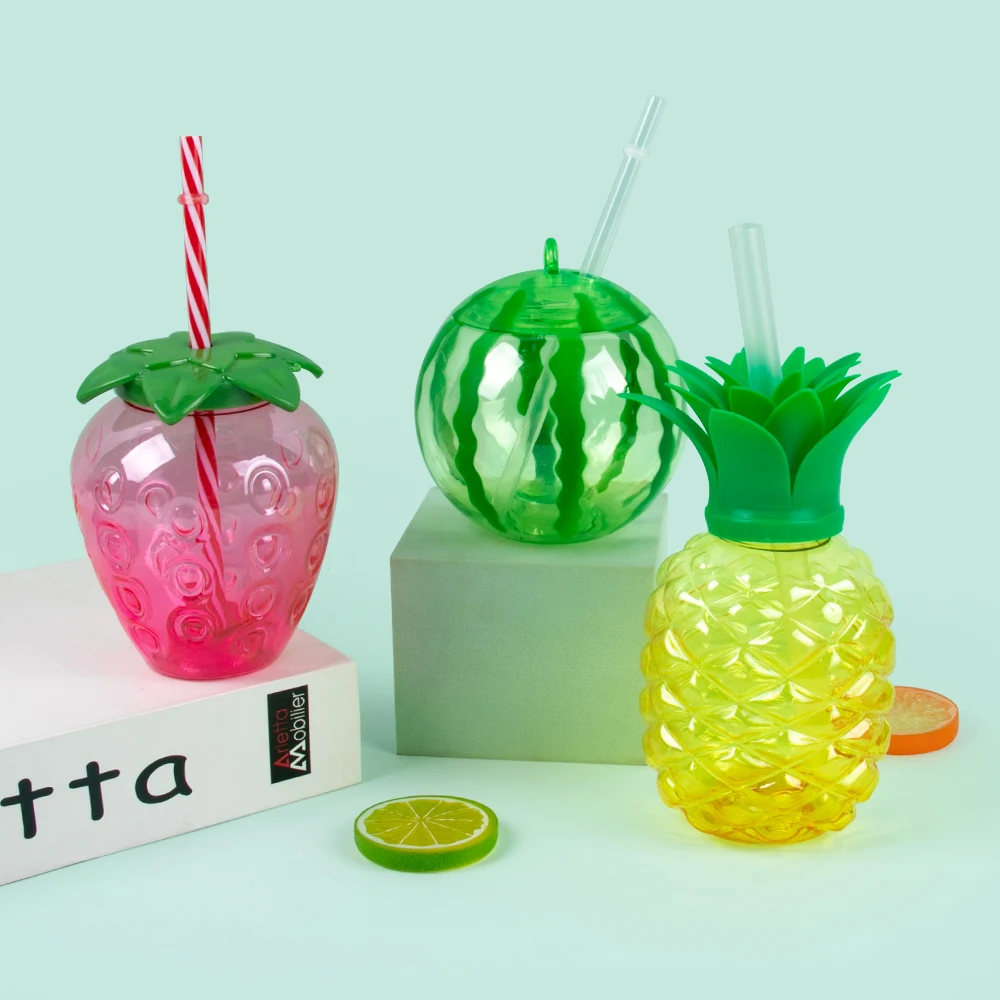 6/8 Stück Kunststoff-Trinkbecher in Ananas-/Erdbeere-/Wassermelonenform mit Strohhalm, hawaiianisches Dekor, Sommer, Strand, Pool, Partyzubehör – Detail 3