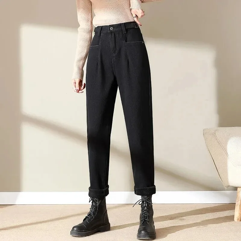 Student Trousers Streetwear Thick Black Denim Pants Korean Fashion Beige Velvet Winter Jeans Women Casual Loose High Waist Harem