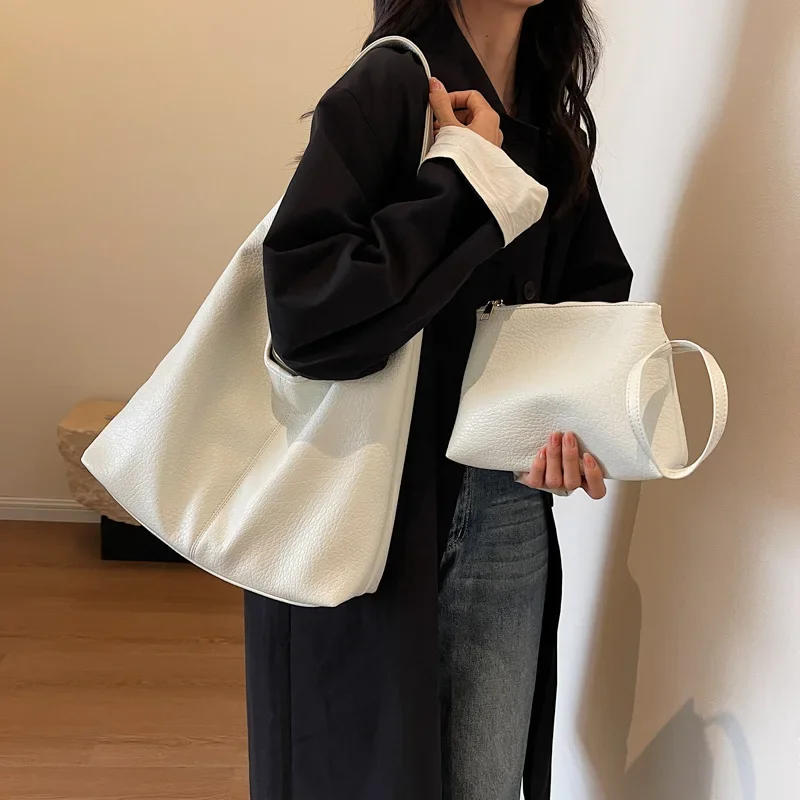 

Large capacity bag for women, autumn and winter fashion, one shoulder bag, mother bucket commuting tote bag, Christmas gift